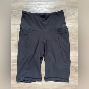Old Navy Black Women's Biker Shorts- STall